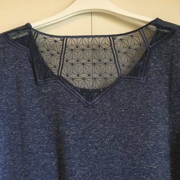 Independence Blue Heathered Linen Blend Diamond Lace Back Tee - Picture 5 of 12